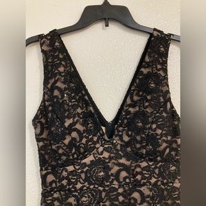 Formal dress.Long black and tan lace dress size M.